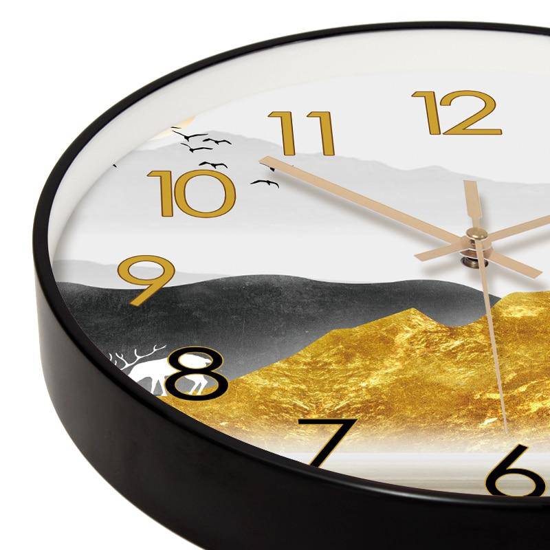 Horloge murale ronde avec dessins montagnes - vue 5 sur 5