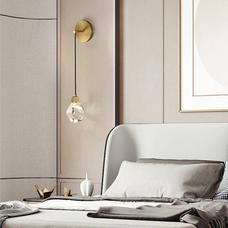 Applique murale design à LED dorée avec verre cristal luxury