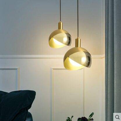 Suspension design à LED avec abat-jour en verre et métal doré - vue 5 sur 10