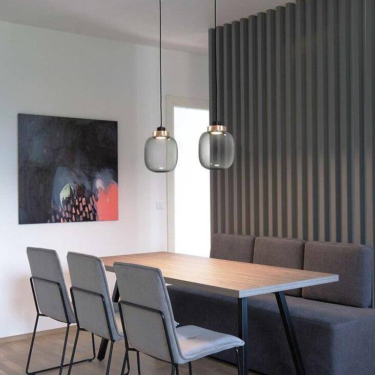 Suspension design LED avec sphère en verre et cercle cuivré - vue 4 sur 8