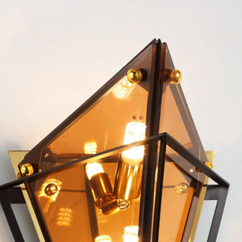 Applique murale design à LED en verre de formes triangulaires - vue 4 sur 5