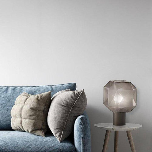 Minimalist geometric LED table lamp - vue 3 sur 7
