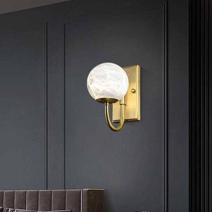 Applique murale design LED avec tige arrondie dorée et boule blanche Luxury - vue 3 sur 6