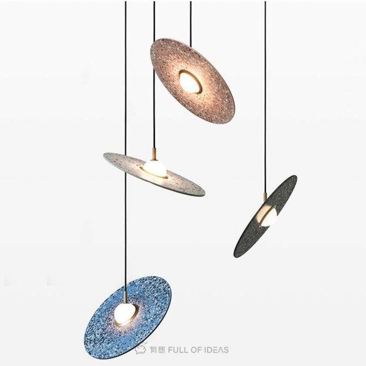 Suspension design à LED avec disque en marbre coloré - vue 3 sur 9