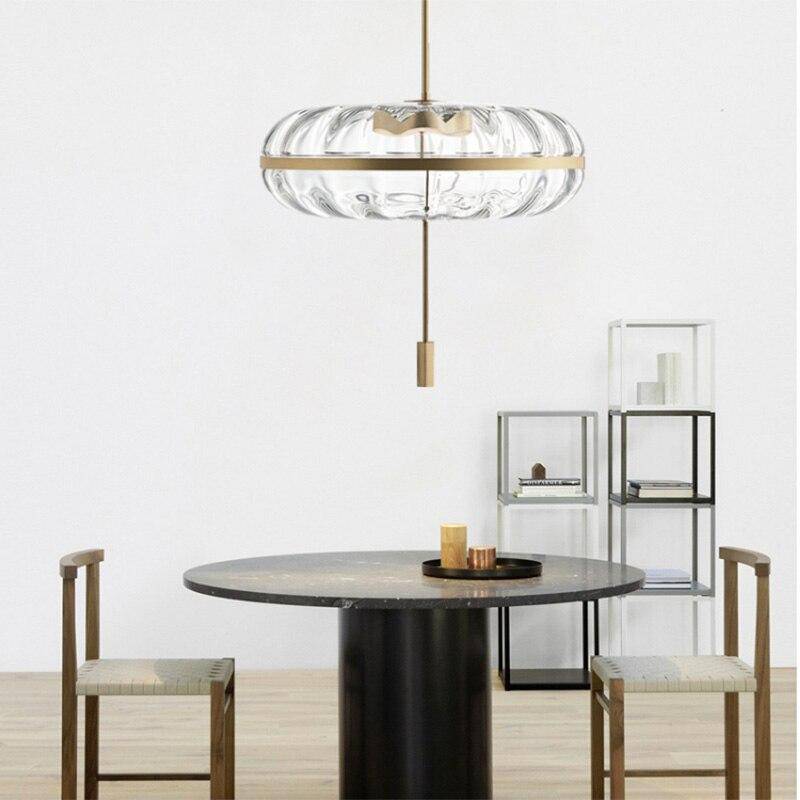 Suspension design à LED en verre avec cercle doré - vue 3 sur 4