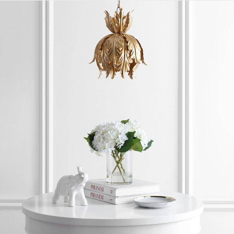 Suspension design LED en métal style feuilles dorées