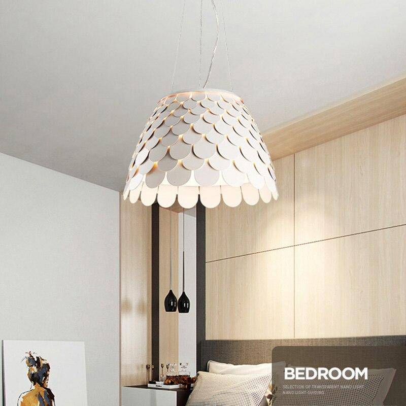Suspension design LED avec abat-jour conique en tuile colorée - vue 4 sur 9