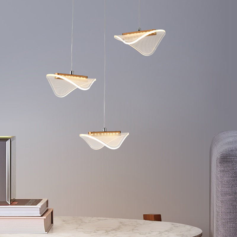 Lustre moderne LED avec abat-jour blanc et arrondi Astrid