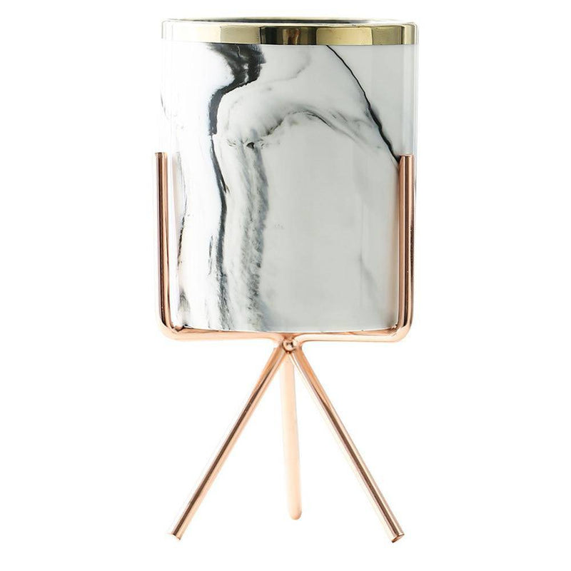 Vase design en marbre avec support en métal Loli Déco