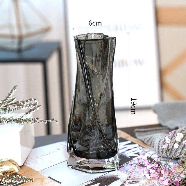 Vase en verre design au style géométrique Urna - vue 6 sur 9