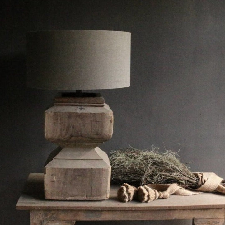 Lampe à poser scandinave avec abat-jour cylindrique Bonno - vue 3 sur 2