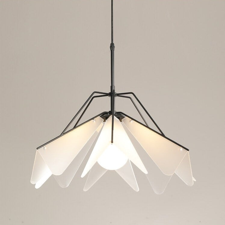 Suspension moderne LED abat-jour avec pétales triangulaires Andrea
