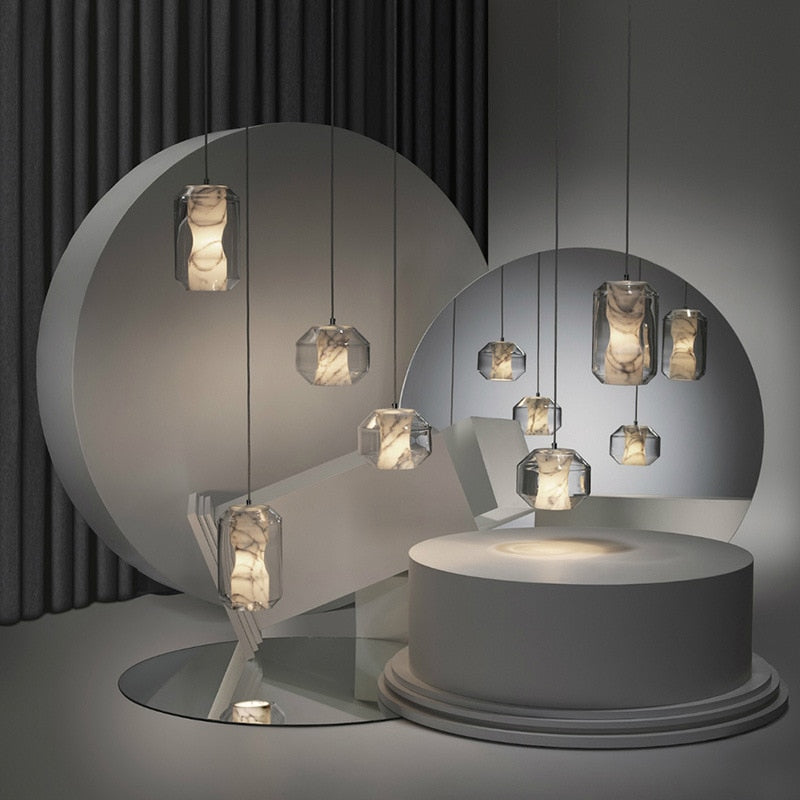 Suspension moderne LED marbre dans un prisme en verre Libe - vue 3 sur 8