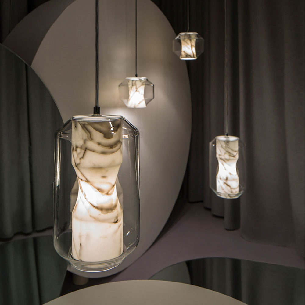 Suspension moderne LED marbre dans un prisme en verre Libe - vue 4 sur 8