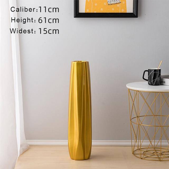 Vase design en céramique colorée style géométrique - vue 6 sur 8