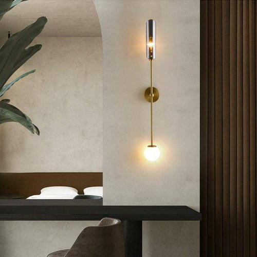Applique murale design à LED dorée avec tige doré et verre Nordic