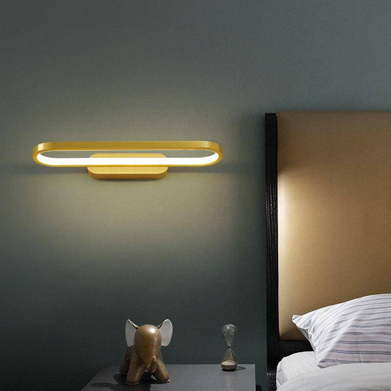 Applique murale design à LED aux formes arrondies dorées