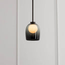 Suspension design à LED avec abat-jour arrondi en verre fumé Shadow