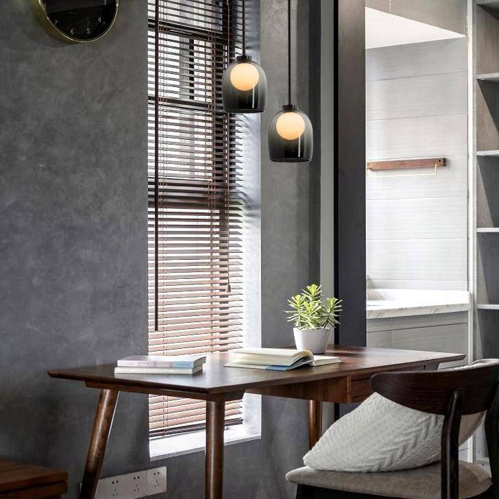 Suspension design à LED avec abat-jour arrondi en verre fumé Shadow - vue 5 sur 8