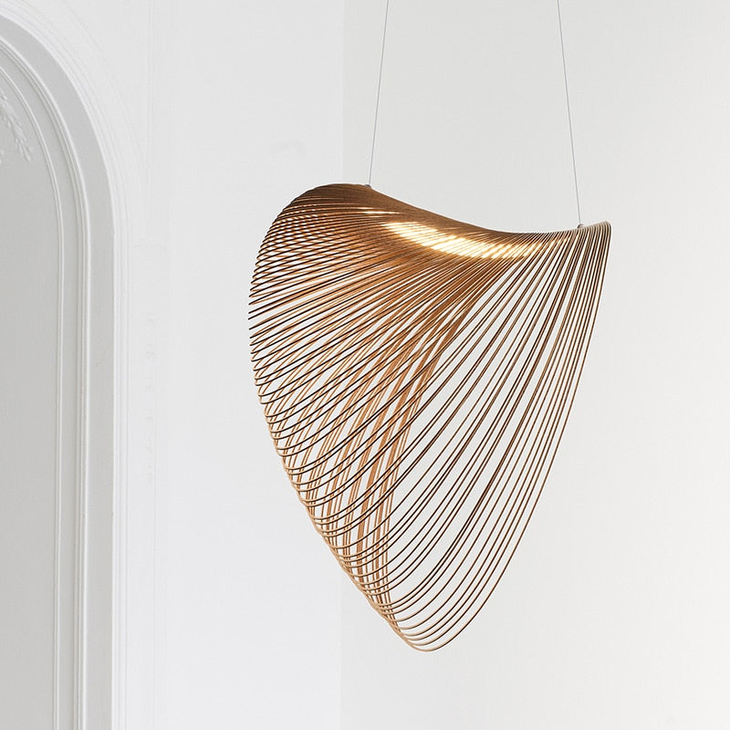 Suspension scandinave LED en forme de conque en bois Mahina
