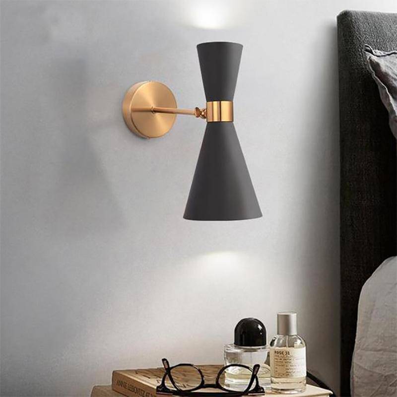 Applique murale design à LED avec abat-jour double triangle arrondi Newray - vue 4 sur 6