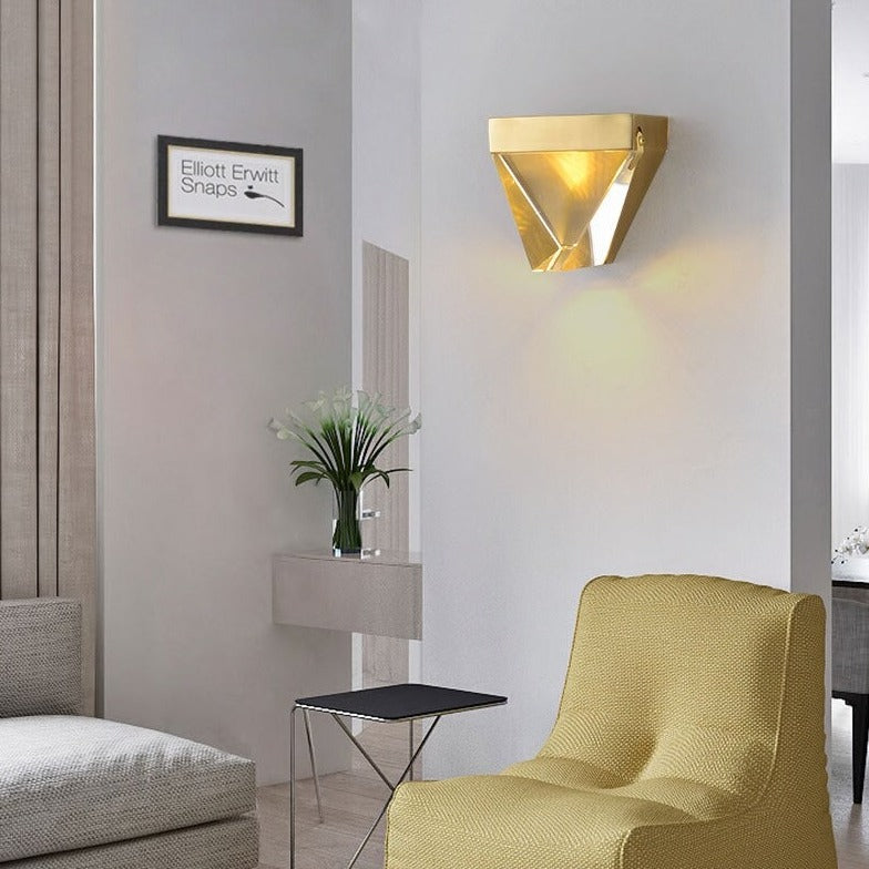 Applique murale moderne en forme de pyramide luxury Jarrett - vue 5 sur 7