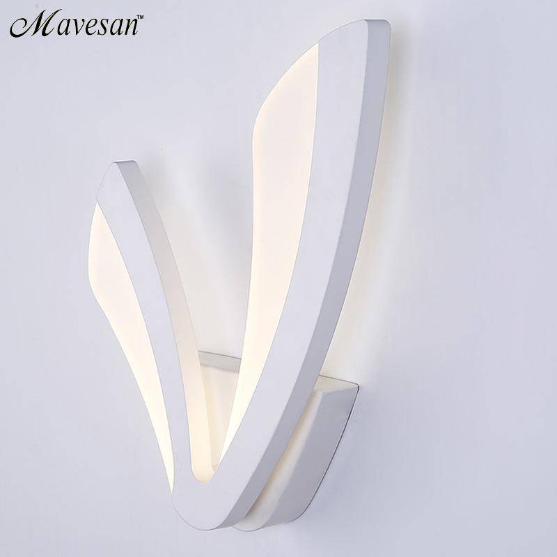 Applique murale design LED en forme de V blanc