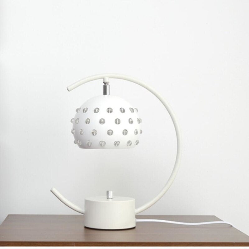 Lampe de bureau en métal avec abat-jour style disco Nest