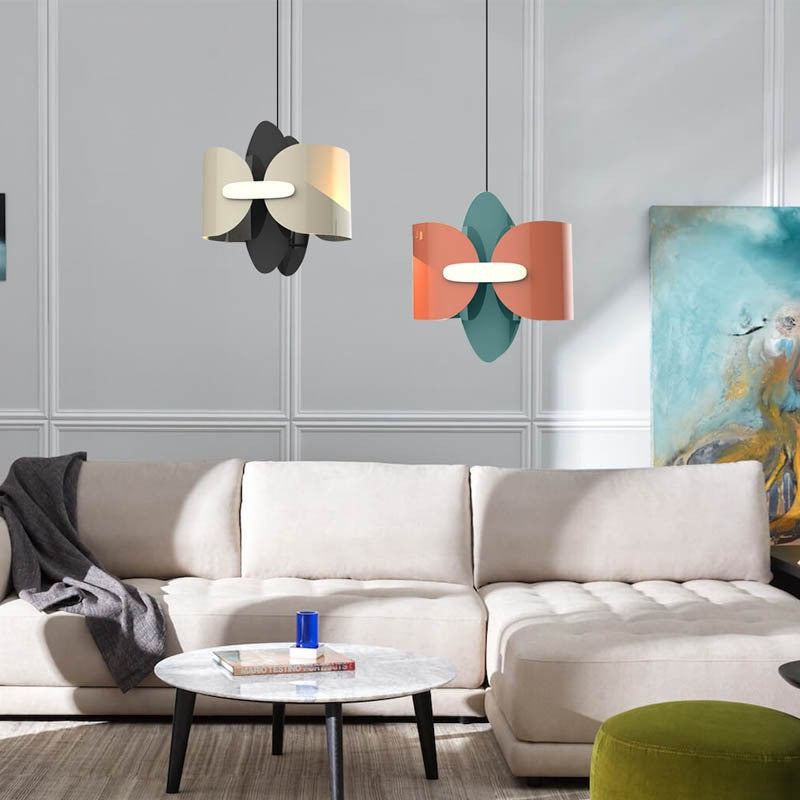 Suspension design en forme de papillon abstrait Kimberly
