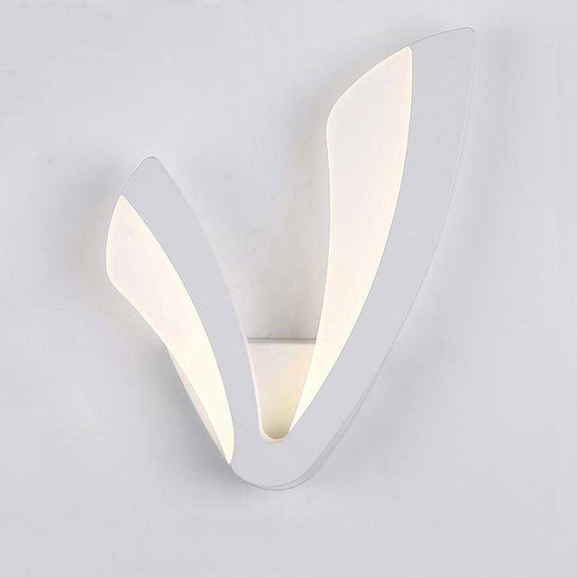 Applique murale design LED en forme de V blanc