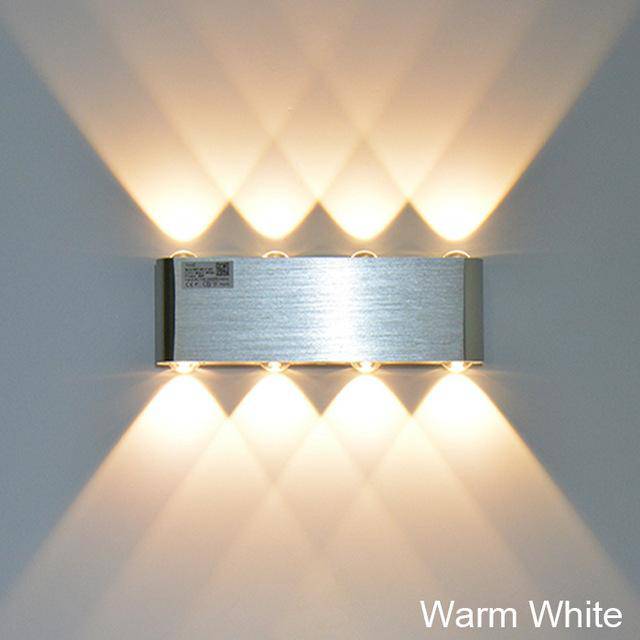 Applique chromé avec LED de couleur Sconce