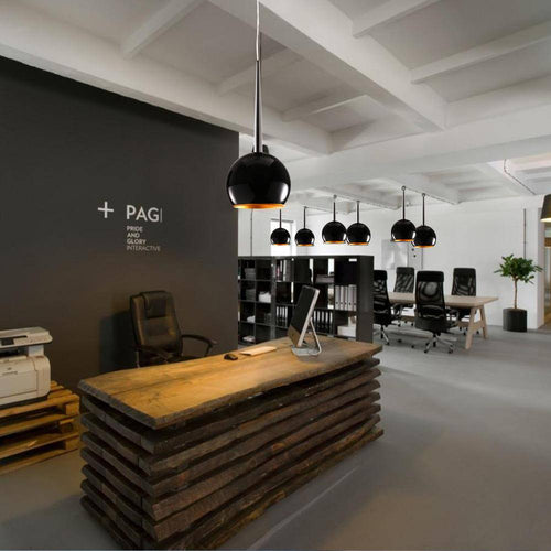 Suspension design LED en boule naquée noire - vue 4 sur 6