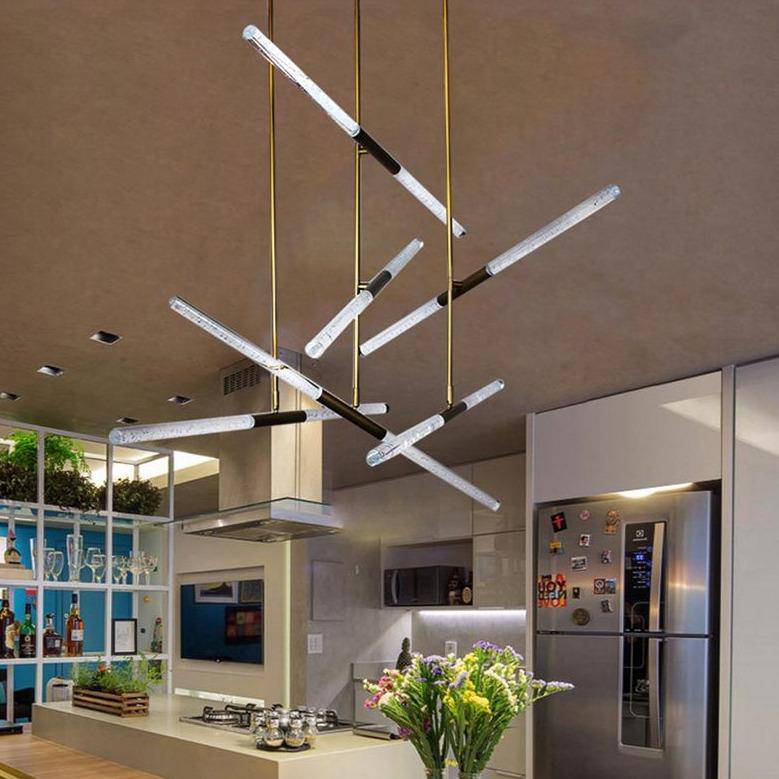 Suspension design doré en tube chic - vue 3 sur 7