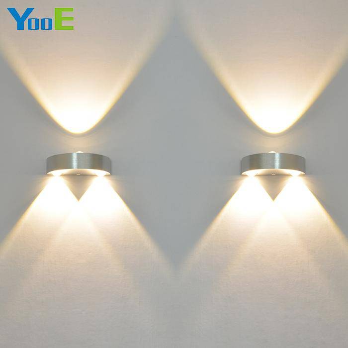 Applique chromé demi-cercle avec LED haut et bas (2 pièces)