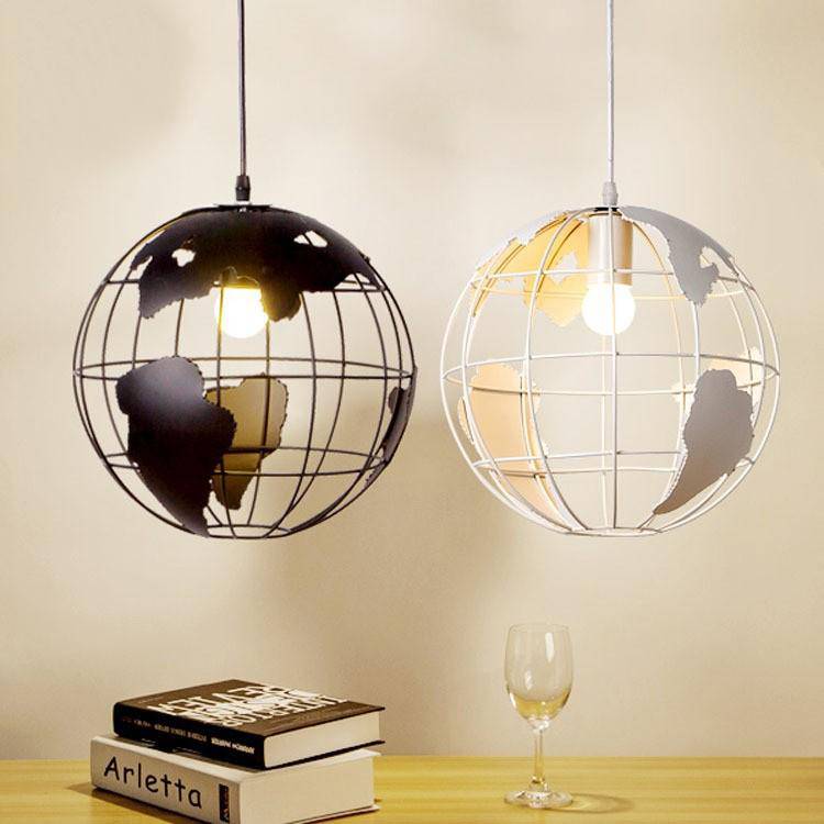 Suspension design cage en globe - vue 2 sur 3