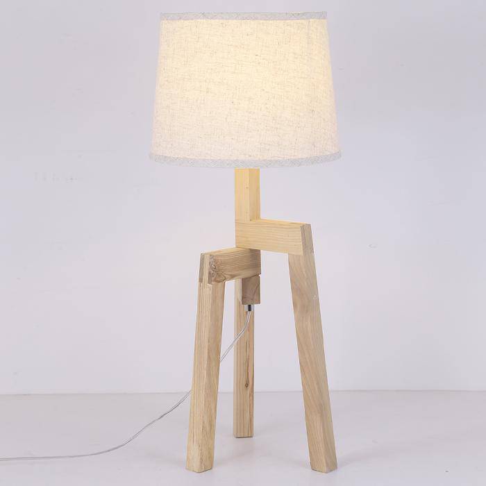 Lampadaire en bois Modern Wood sur 3 pieds avec abat-jour en tissu - vue 4 sur 4