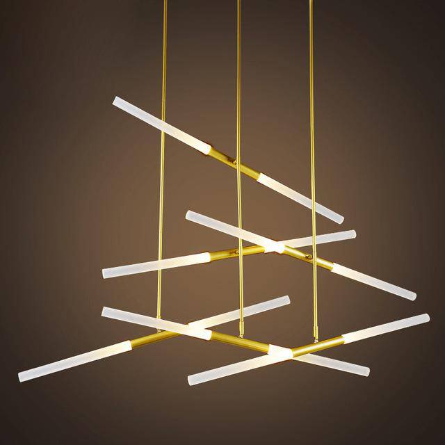 Suspension design doré en tube chic - vue 5 sur 7