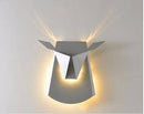 Applique design LED en forme de tête cerf de couleur