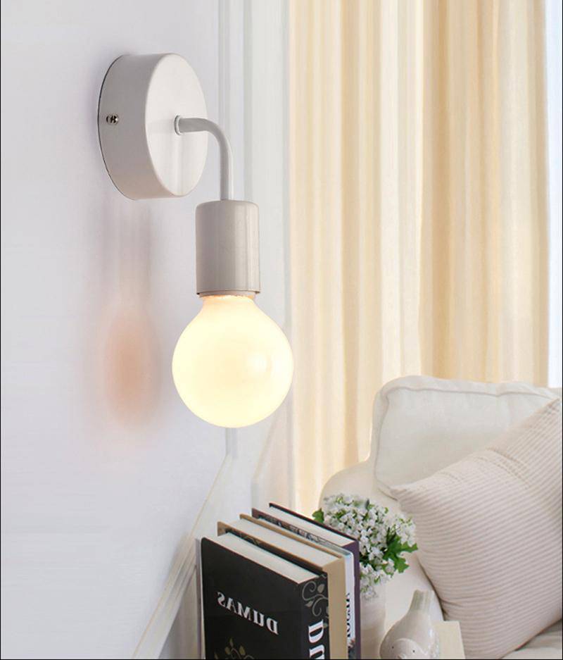 Applique murale LED ampoule tombante (noir ou blanc) - vue 2 sur 6