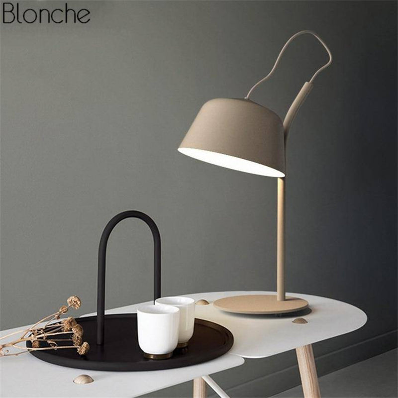 Lampe de bureau design à LED Study