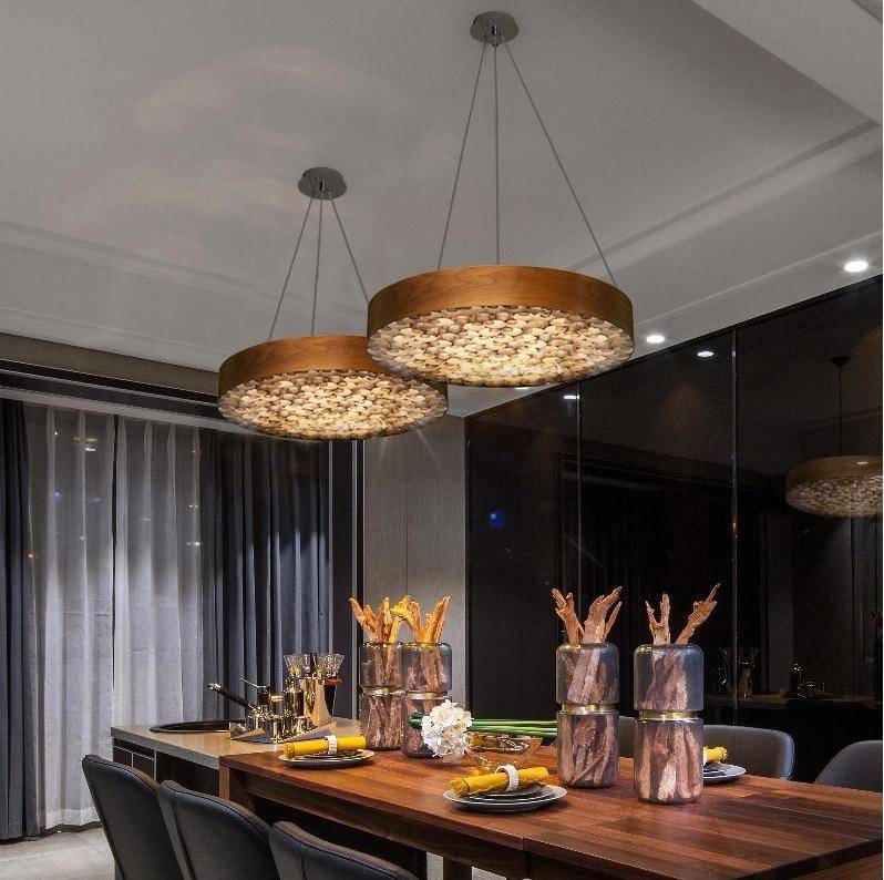 Suspension rétro LED avec cercle aux bords épais en bois style Chandelier