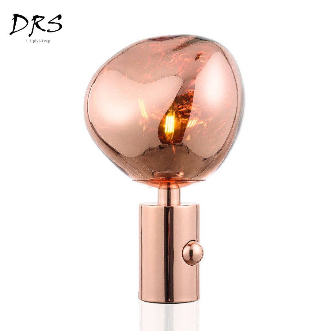 Lampe à poser design en PVC rose gold Melt - vue 4 sur 7