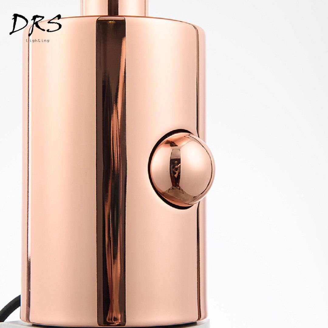 Lampe à poser design en PVC rose gold Melt - vue 7 sur 7