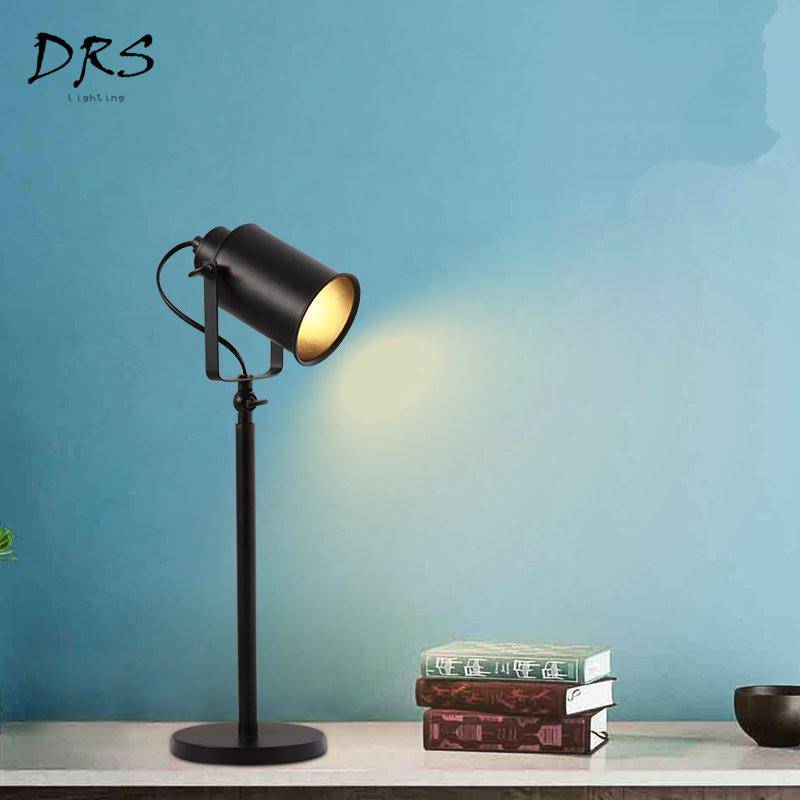 Lampe de bureau à LED spot ajustable sur pied noir - vue 5 sur 6
