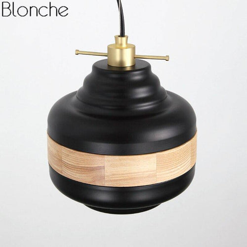 Suspension moderne LED noire et bandeau bois Country