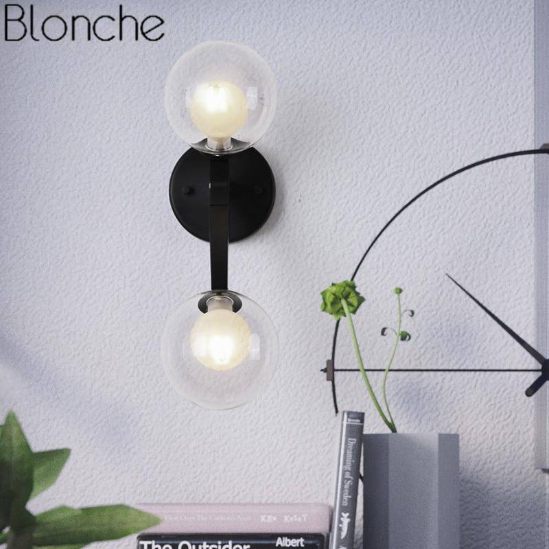 Applique murale design doré avec boule en verre Sconce - vue 3 sur 7