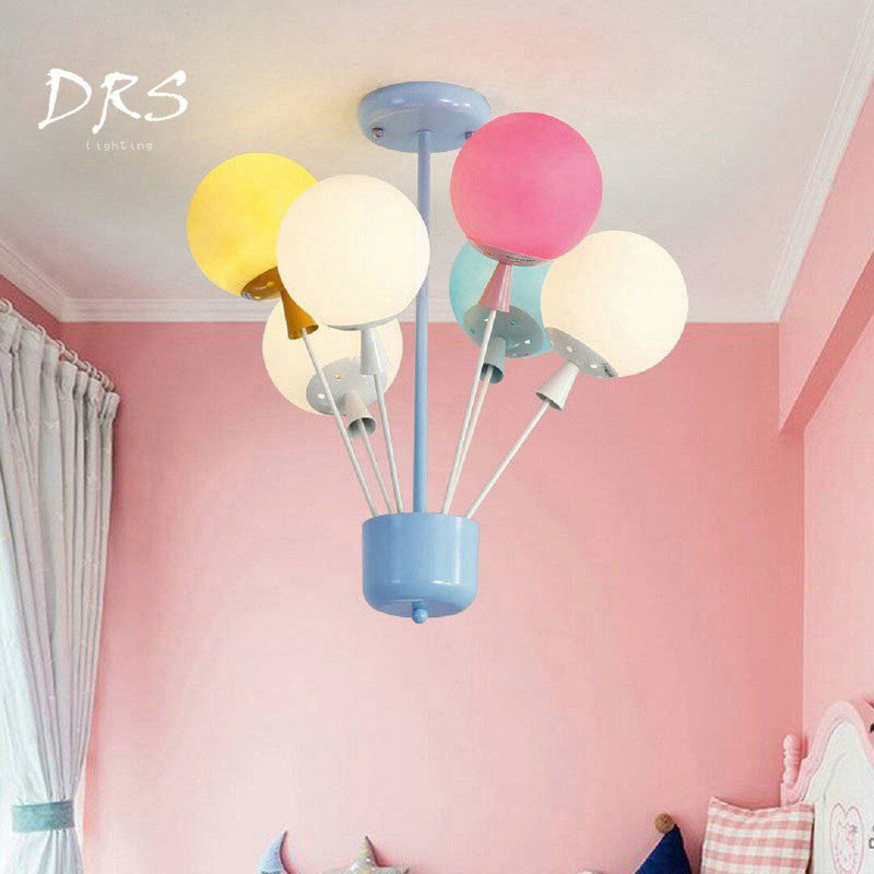 Plafonnier enfant avec ballons de verre coloré