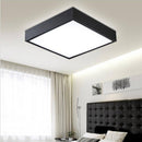 Plafonnier LED carré en métal Stepless