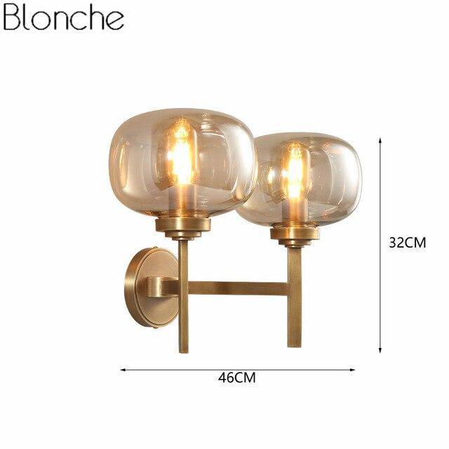 Applique murale design LED dorée et abat-jour en verre Sconce