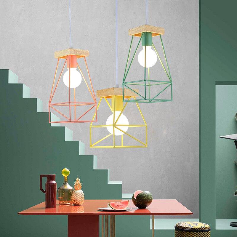 Suspension design LED en cage métal colorée style scandinave - vue 4 sur 18